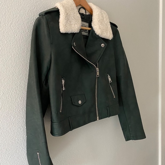 Levi's Sherpa-Trimmed Faux-Leather Moto Jacket MEDIUM - Picture 5 of 10